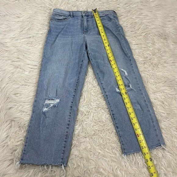 Calvin Klein High Rise Vintage Straight Women’s Distressed Light Wash Denim Jean - Picture 5 of 10